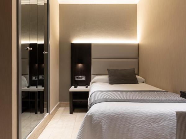 Habitus Hotel Europa : photo 5 de la chambre budget single interior room xxs