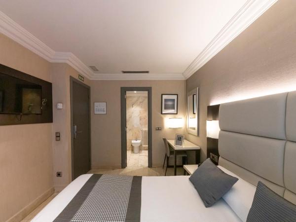 Habitus Hotel Europa : photo 4 de la chambre chambre double ou lits jumeaux avec balcon