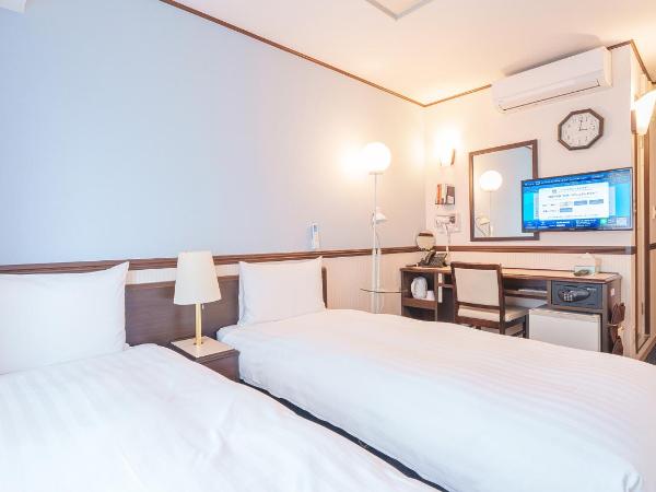 Toyoko Inn Shin-Osaka-eki Higashi-guchi : photo 2 de la chambre chambre lits jumeaux standard - fumeurs