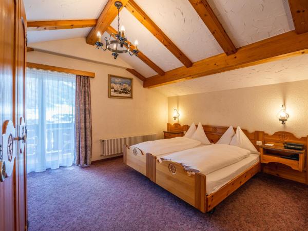 Hotel Christiania Saas-Fee : photo 1 de la chambre chambre double standard sud