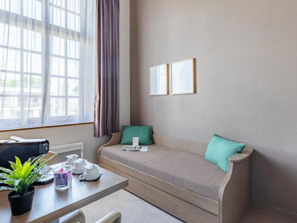 Appart'City Confort Reims Centre : photo 4 de la chambre grand studio