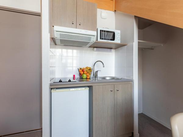 Appart'City Confort Reims Centre : photo 5 de la chambre grand studio