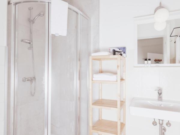 Cityhotel am Domplatz Self-CheckIn : photo 2 de la chambre chambre double standard