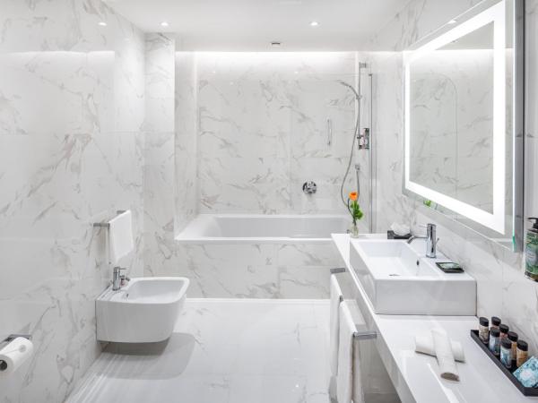 Starhotels Majestic : photo 9 de la chambre suite junior