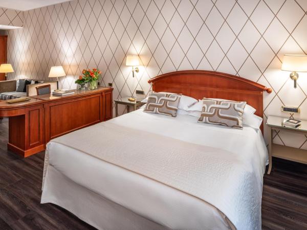 Starhotels Majestic : photo 4 de la chambre suite junior