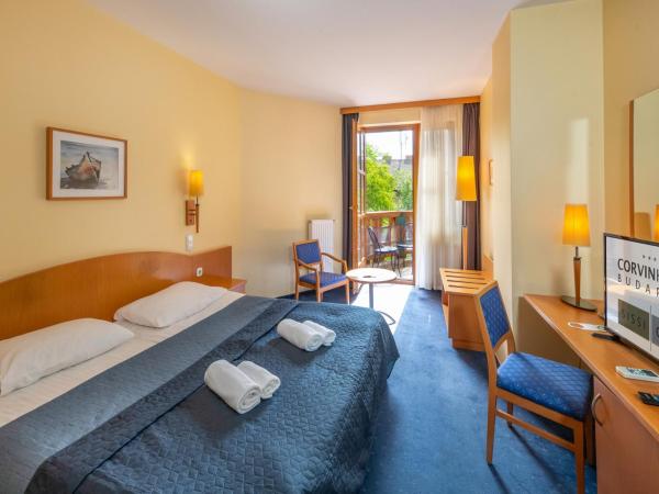 Corvin Hotel Budapest Sissi Wing : photo 2 de la chambre chambre double standard