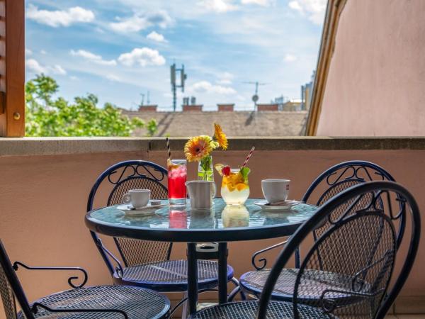 Corvin Hotel Budapest Sissi Wing : photo 8 de la chambre suite