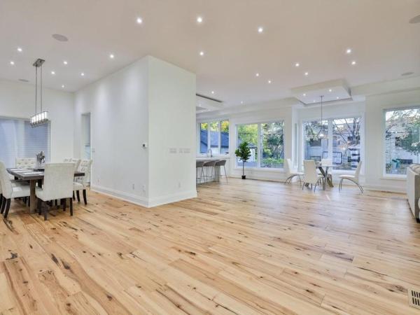 Comfortable Room in Toronto next to Yorkdale mall : photo 5 de la chambre chambre deluxe double ou lits jumeaux