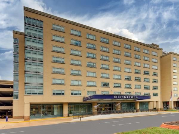DoubleTree by Hilton St. Louis Forest Park : photo 4 de la chambre chambre avec 2 grands lits queen-size 