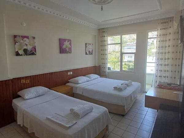 Lila butık hotel alanya : photo 9 de la chambre chambre triple