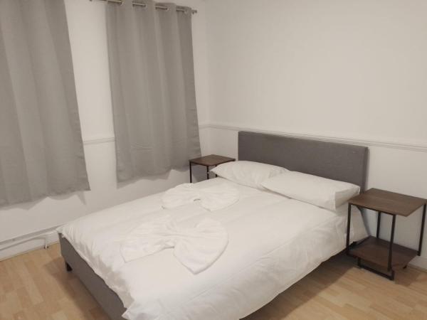 City Guest House se1 : photo 1 de la chambre chambre double avec salle de bains commune