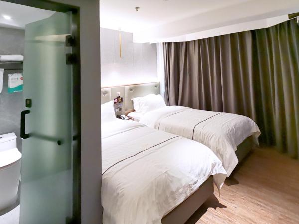 Lanerz Hotel - Shenzhen Futian District Huaqiang Road Metro Station : photo 2 de la chambre chambre lits jumeaux supérieure