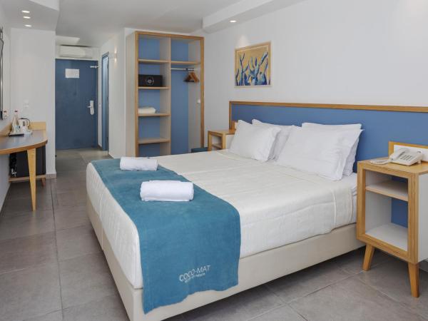 Alia Beach Hotel by Estia : photo 5 de la chambre chambre double standard - vue latérale sur mer