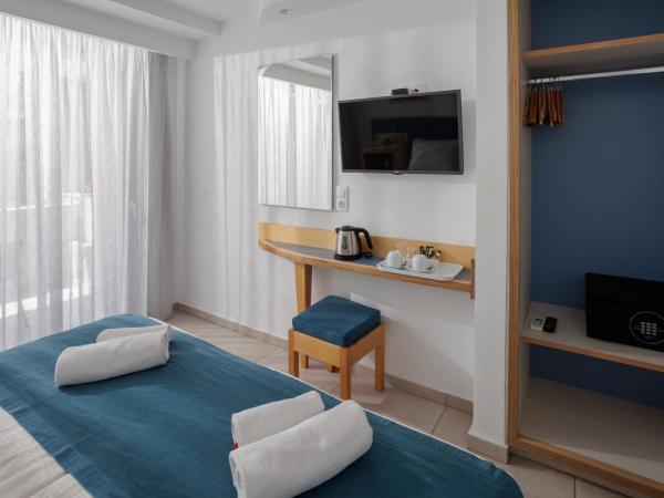 Alia Beach Hotel by Estia : photo 9 de la chambre chambre standard avec vue sur la piscine