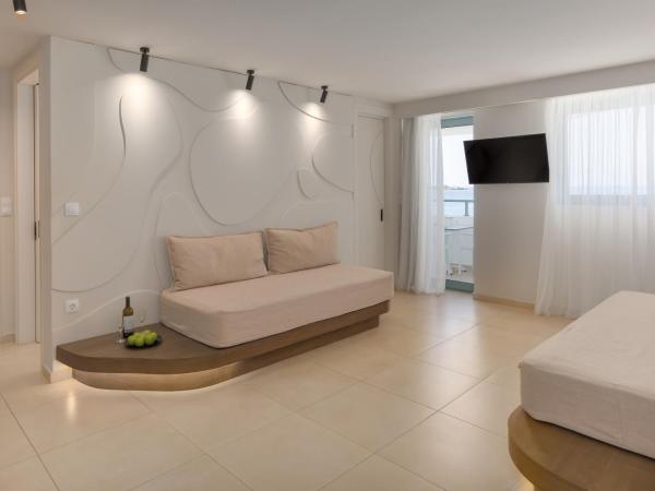 Alia Beach Hotel by Estia : photo 9 de la chambre suite exécutive - vue sur mer