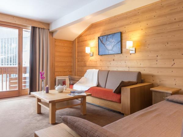 Résidence Pierre & Vacances Premium Les Chalets du Forum : photo 1 de la chambre two-bedroom duplex apartment with 2 sleeping alcove and balcony (10 people)