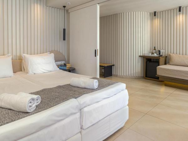 Alia Beach Hotel by Estia : photo 5 de la chambre suite supérieure - vue sur mer