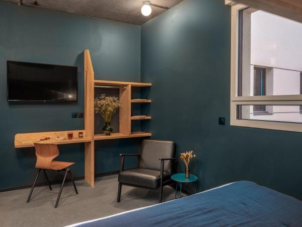 Eklo Montpellier Centre Gare : photo 3 de la chambre chambre eklofamille (3 personnes)