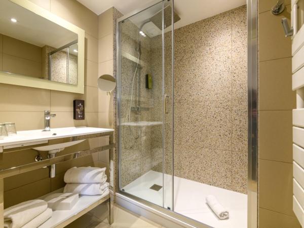 Residence de Tourisme Ajaccio Amirauté : photo 5 de la chambre appartement 1 chambre avec toilettes séparées