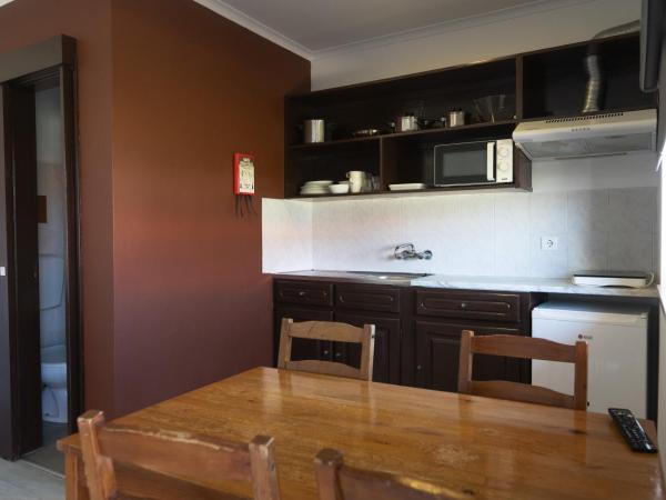 PenichePraia - Bungalows, Campers & SPA : photo 2 de la chambre studio