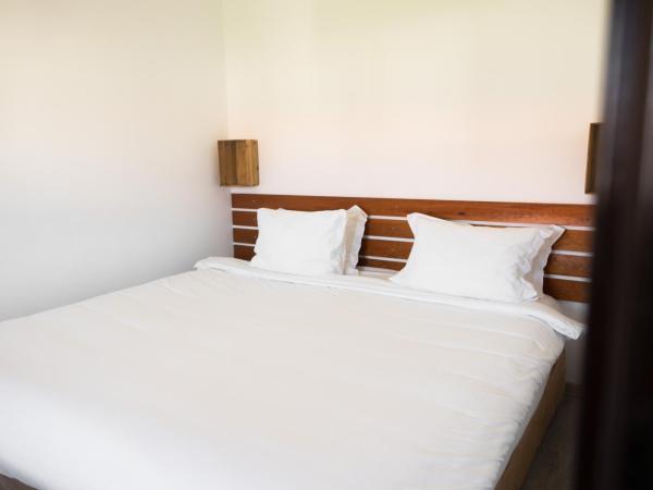 PenichePraia - Bungalows, Campers & SPA : photo 1 de la chambre studio