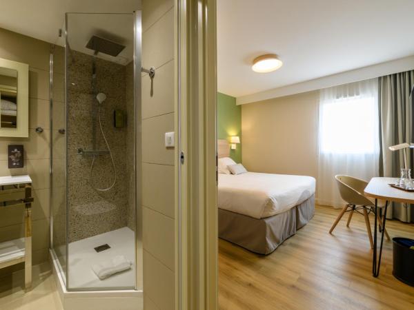 Best Western Plus Ajaccio Amirauté : photo 4 de la chambre suite 2 chambres avec terrasse et 2 salles de bains