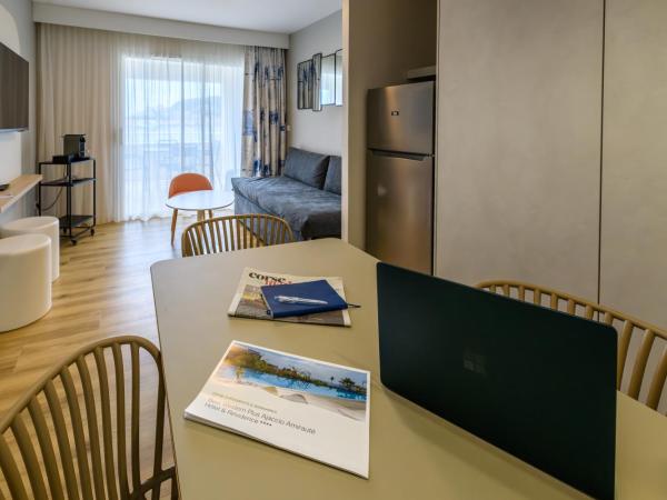 Best Western Plus Ajaccio Amirauté : photo 9 de la chambre suite 2 chambres avec terrasse et 2 salles de bains