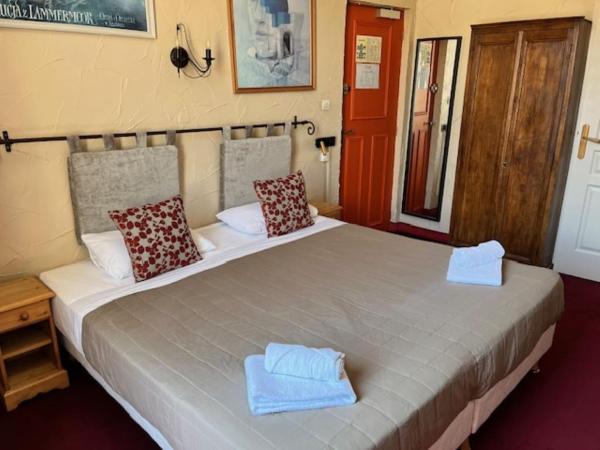 Hôtel Le Colbert : photo 5 de la chambre chambre lit king-size supérieure