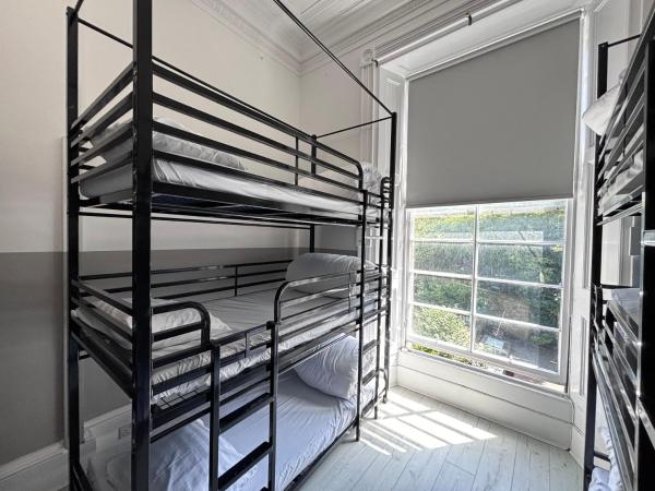 Haymarket Hostel : photo 2 de la chambre lit dans dortoir 9 lits réservé aux hommes