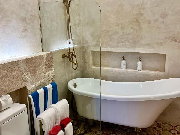 VILLA MERIDA BOUTIQUE HOTEL - Adults Only : photo 5 de la chambre chambre double avec salle de bains privative