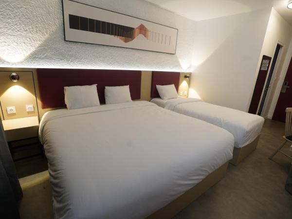 Anaïs Hôtel Bourges Nord Saint-Doulchard : photo 6 de la chambre chambre triple