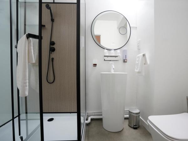 Anaïs Hôtel Bourges Nord Saint-Doulchard : photo 7 de la chambre chambre lits jumeaux