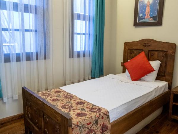 OLD HOUSE HOTEL&PUB : photo 6 de la chambre chambre double