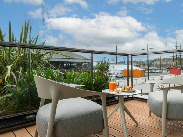 Oceania Saint Malo : photo 1 de la chambre chambre double supérieure avec terrasse