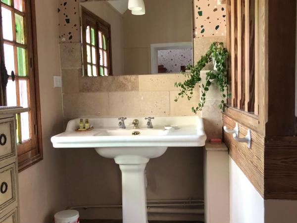 Villa Maurice : photo 2 de la chambre chambre double avec salle de bains privative