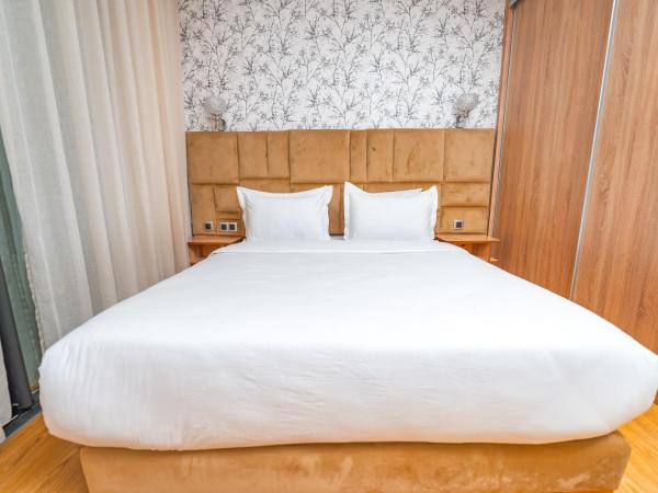 Maarif Elite Suites : photo 6 de la chambre appartement avec balcon