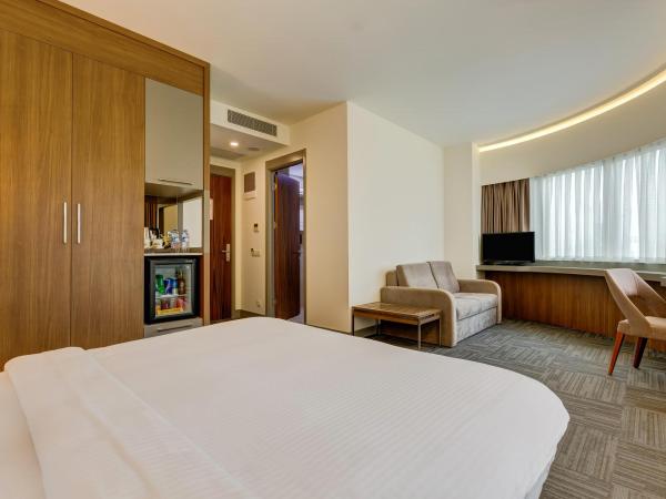 Plus Hotel Bostanci Atasehir : photo 1 de la chambre chambre double ou lits jumeaux supérieure