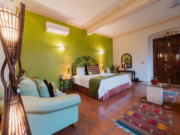 Hotel Boutique Parador San Miguel Oaxaca : photo 2 de la chambre suite supérieure lit king-size