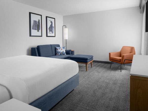 Courtyard San Diego Central : photo 4 de la chambre suite 1 chambre lit king-size