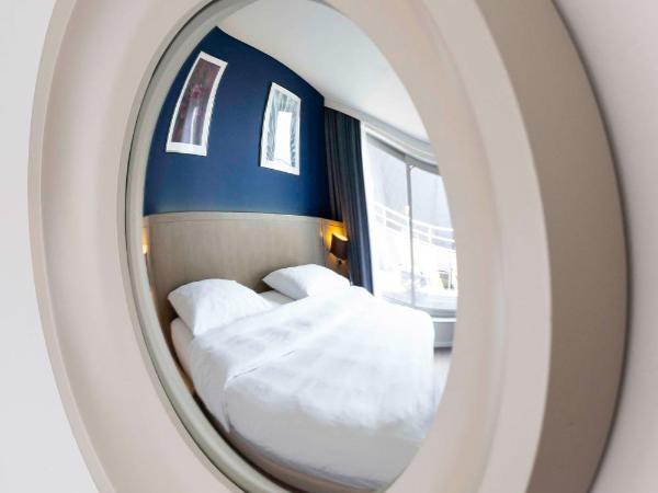 Park Inn by Radisson Antwerp City Centre : photo 4 de la chambre chambre standard avec vue sur la ville