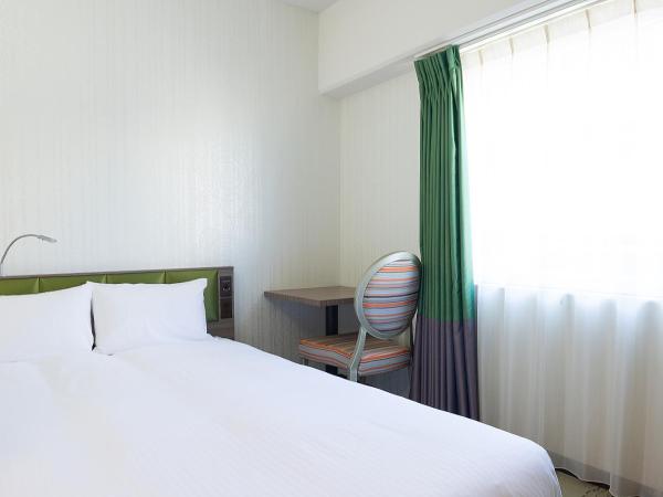 Hotel Keihan Tenmabashi : photo 1 de la chambre chambre double avec petit lit double - non-fumeurs