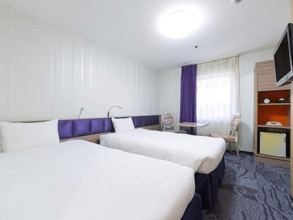 Hotel Keihan Tenmabashi : photo 1 de la chambre chambre lits jumeaux Économique - non-fumeurs