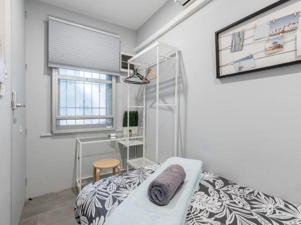 Modern Single Room - AC - 1Min Walk to Central- Close to Darling Harbour Chinatown CBD - Shared Bathroom : photo 4 de la chambre chambre simple standard avec salle de bains commune