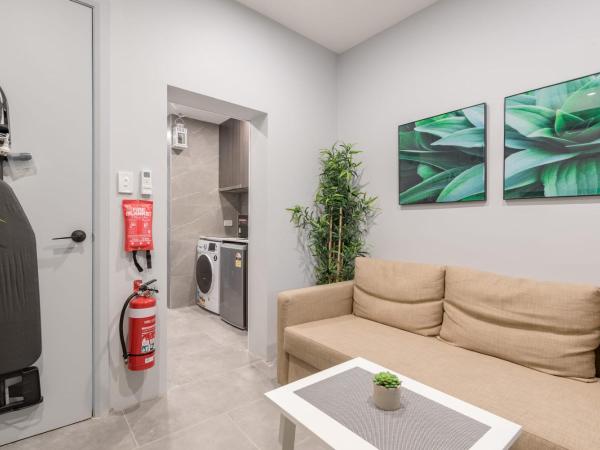 Modern Single Room - AC - 1Min Walk to Central- Close to Darling Harbour Chinatown CBD - Shared Bathroom : photo 8 de la chambre chambre simple standard avec salle de bains commune