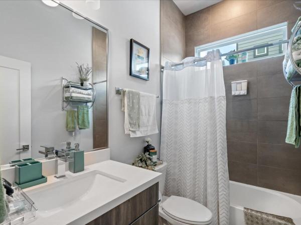 3 Bedroom Exclusive Getaway at Houston Galleria : photo 3 de la chambre maison 3 chambres