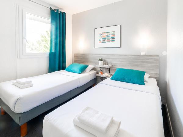 Hôtel Lapeyronie : photo 4 de la chambre chambre lits jumeaux