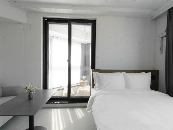Homes Stay G-Valley Gasan : photo 2 de la chambre suite familiale