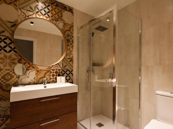 Welldone Sierpes Boutique : photo 4 de la chambre chambre lit king-size premium