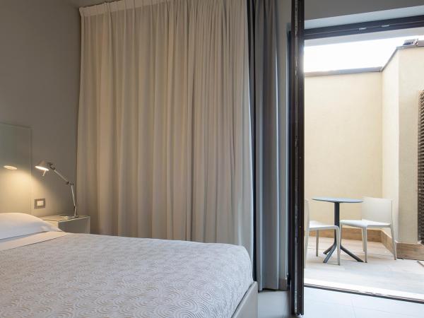 Hotel Verona : photo 2 de la chambre chambre double supérieure avec balcon