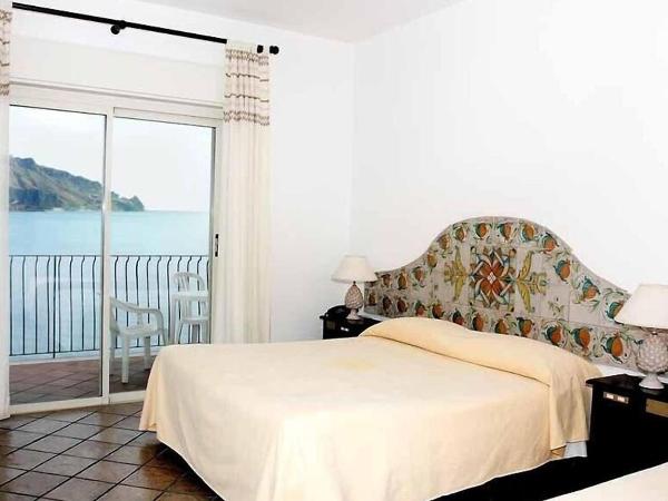 Bay Palace Mazzarò : photo 3 de la chambre chambre double ou lits jumeaux - vue sur mer
